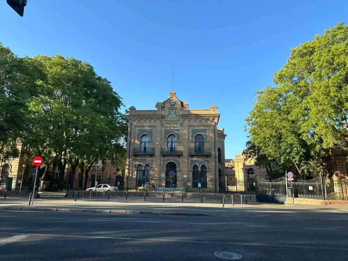 Edificio del Matadero en el Juncal de Sevilla