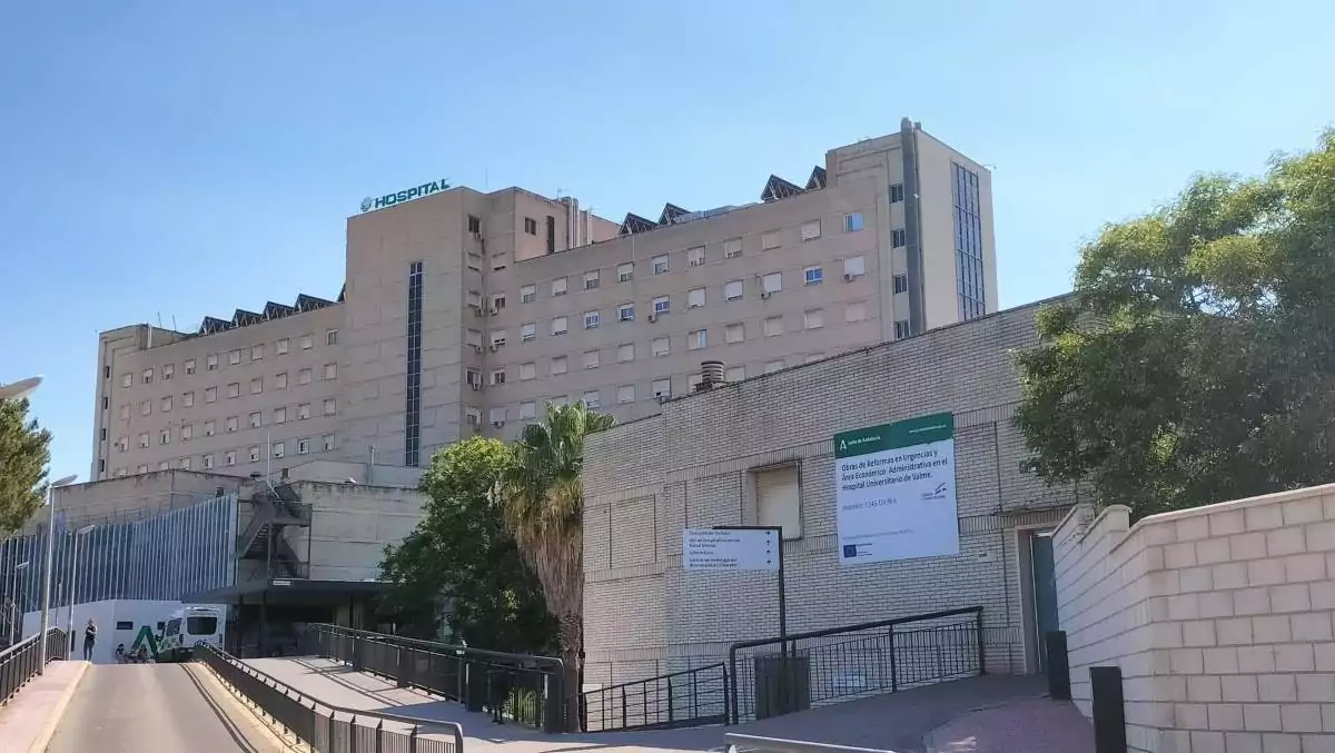 Vista de fuera del hospital de Valme, Bellavista