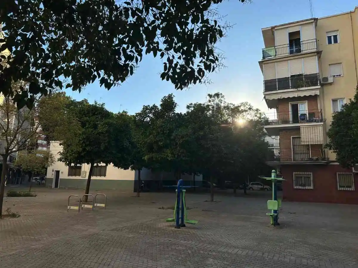 Viviendas al lado de un parque en la Juncal