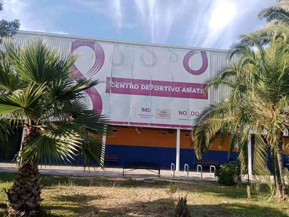 Edificación de centro deportivo