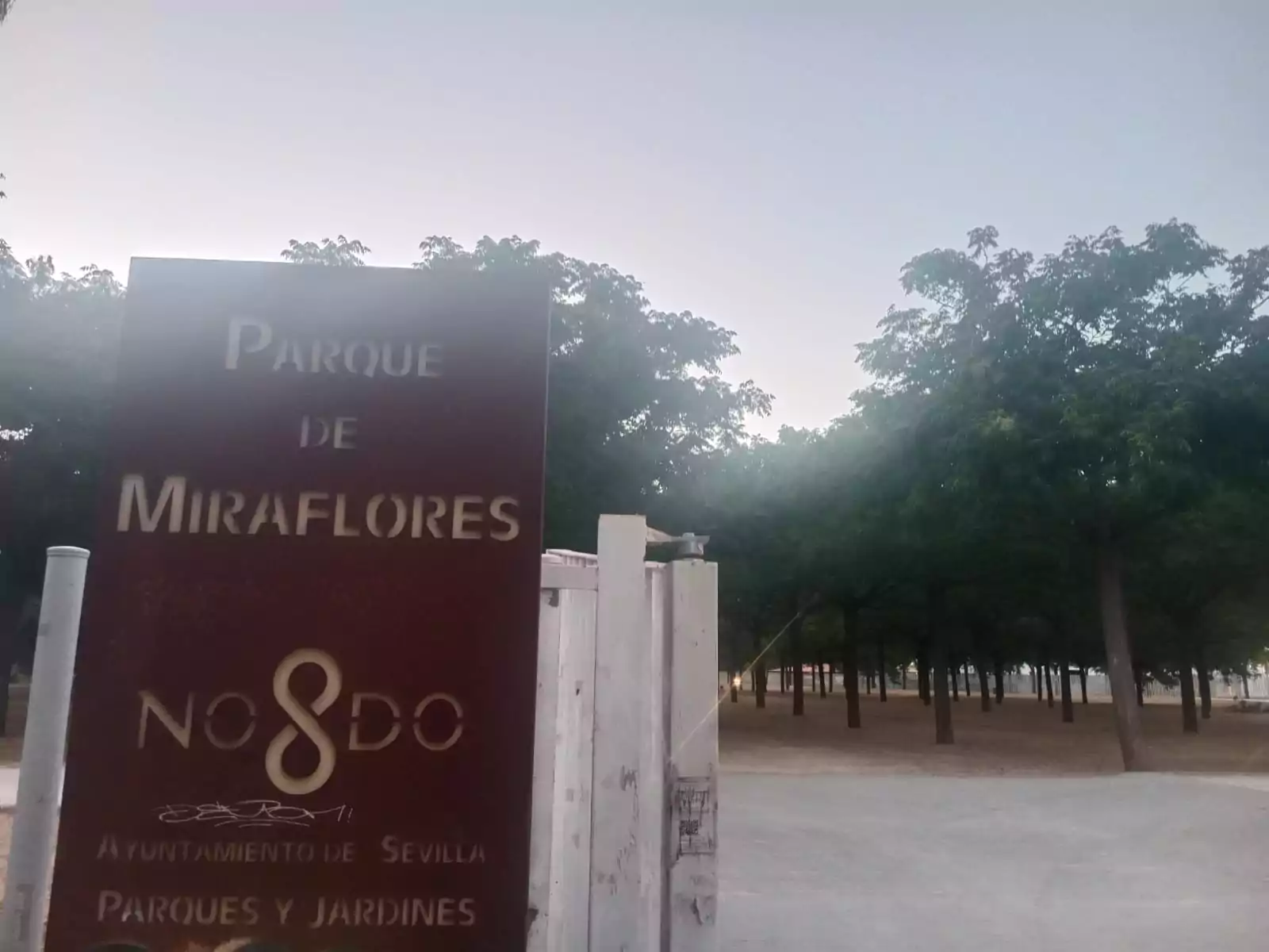 Cartel del Parque Miraflores