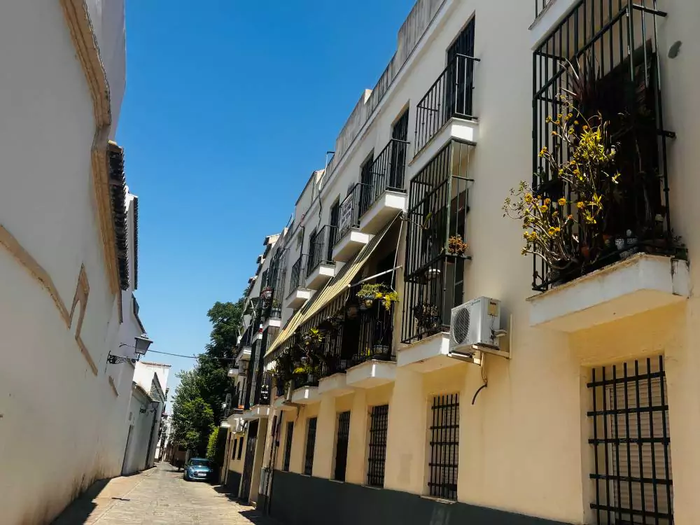 Apartamentos reformados en calle Empedrada